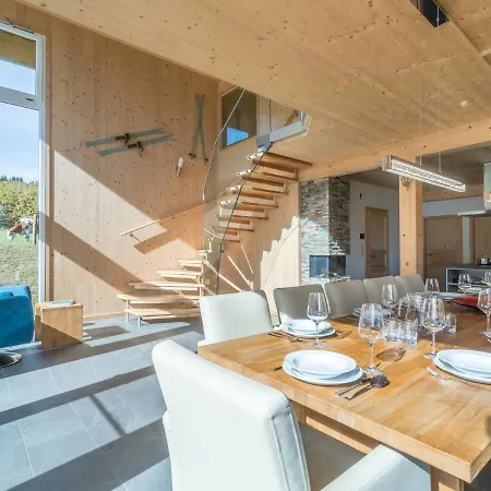 Scenic Chalet In Sankt Georgen On Slopes ザンクト・ローレンツェン・オプ・ムーラウ